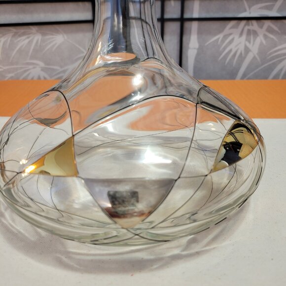 Vintage Luminescence Mouth Blown Glass Crystal Decanter Vase w/ Hand Decoration - Picture 2 of 5